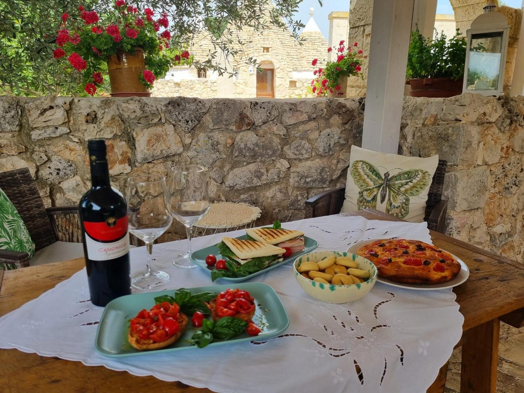 Trulli Di Spinaruta Bed & Breakfast Grottaglie Eksteriør bilde